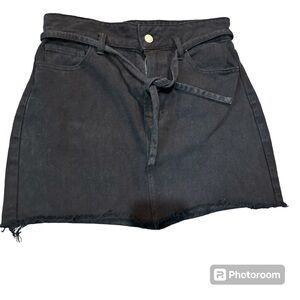 PacSun Women's Size 27  Denim Mini Skirt With Belt Black Color